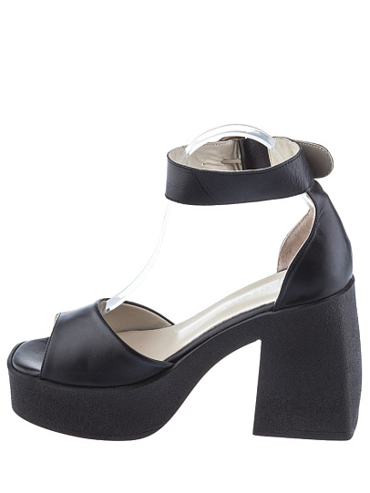 G010 6057 Босоножки